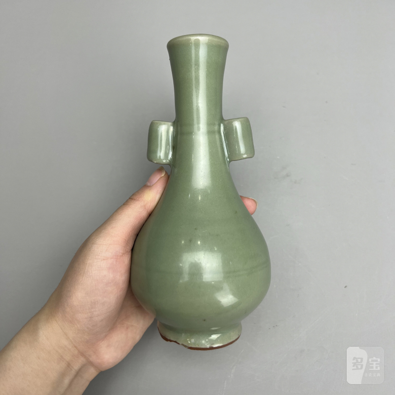 明代 龙泉窑青釉贯耳瓶 - 图8